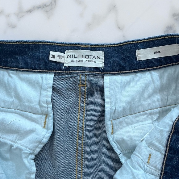 Nili Lotan Flora Denim Trouser | Mid-Rise | Wide-Leg | Classic Wash | Size 30 - Picture 11 of 16